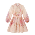 2968 Vestido Rosa Pálido con Pedrería y Flores Impresas – Elegancia Dulce y Femenina