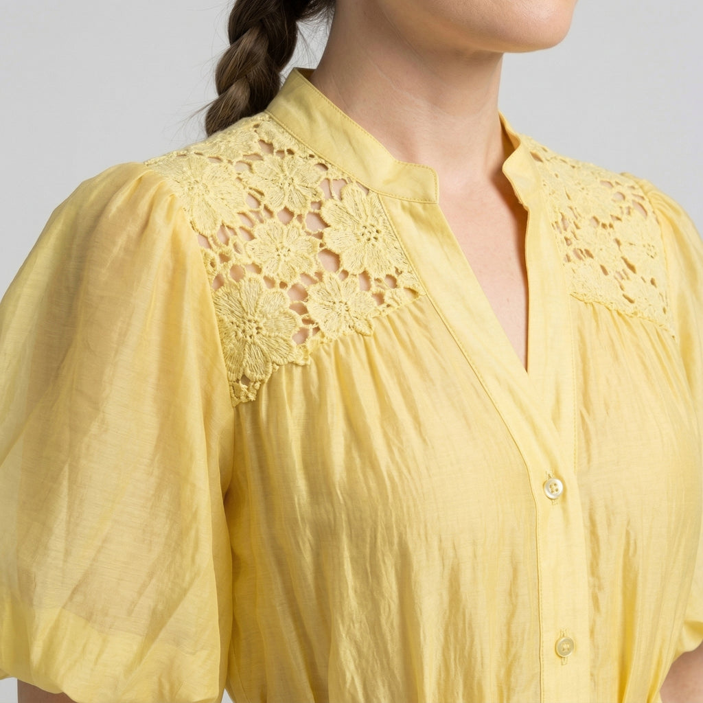 9573 Vestido Amarillo con Encaje Floral y Capas  Manga Globo Corte A-Line ¡Muy Dulce
