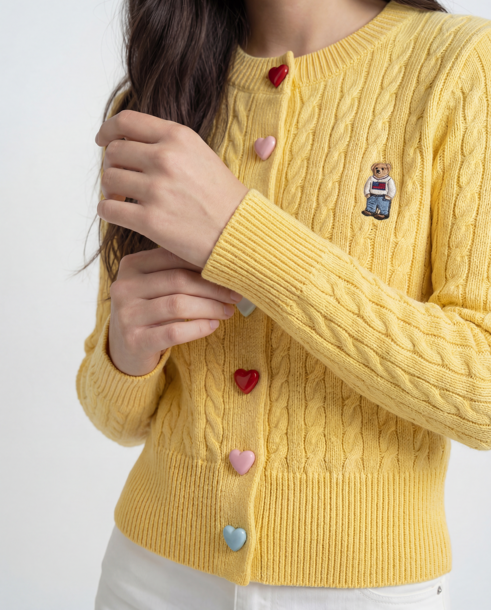 Cardigan Tejido Cable Botones Corazón Amarillo - nn.studio Style C2809