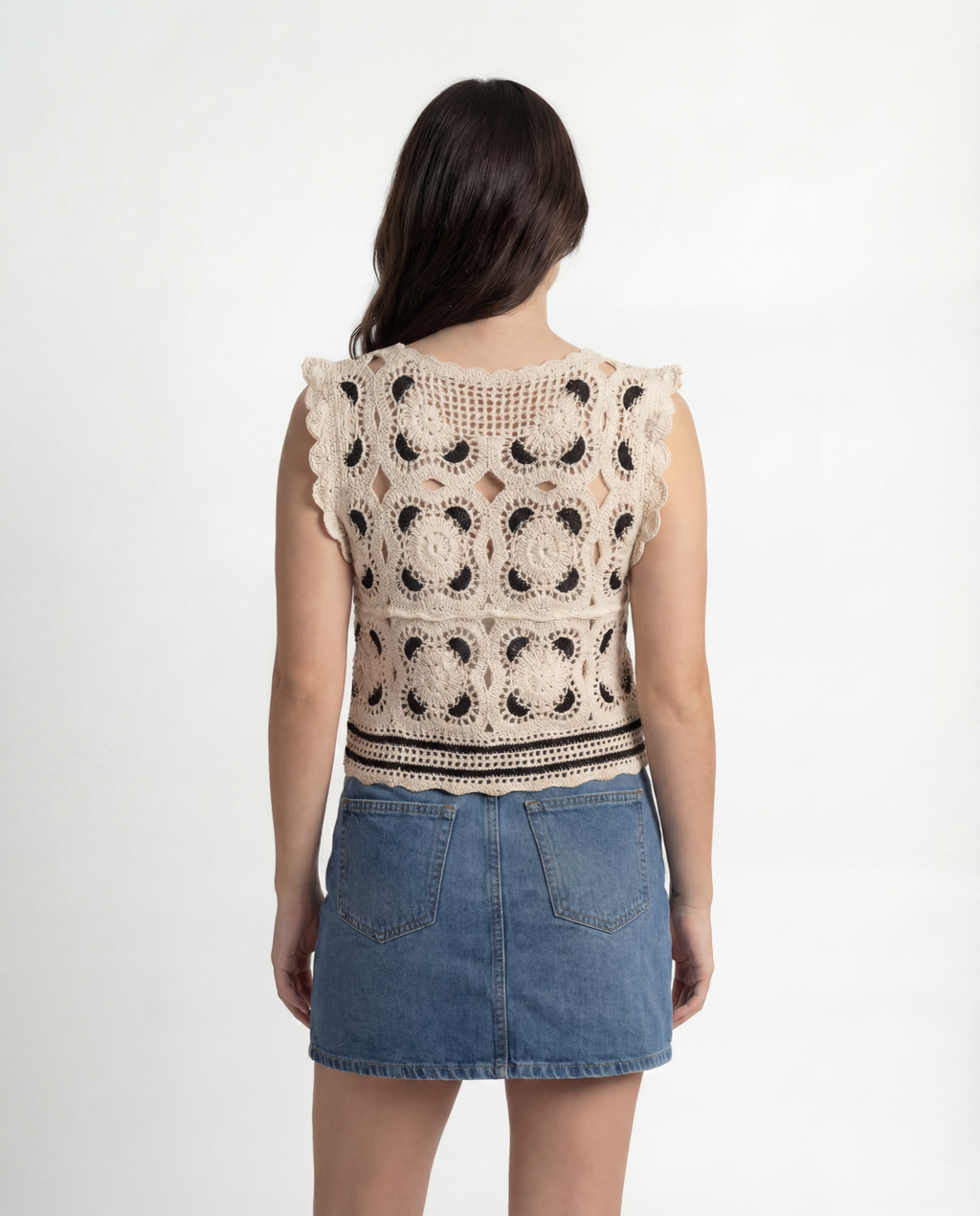 Top Crochet Calado con Volantes Negro - nn.studio Style 0001