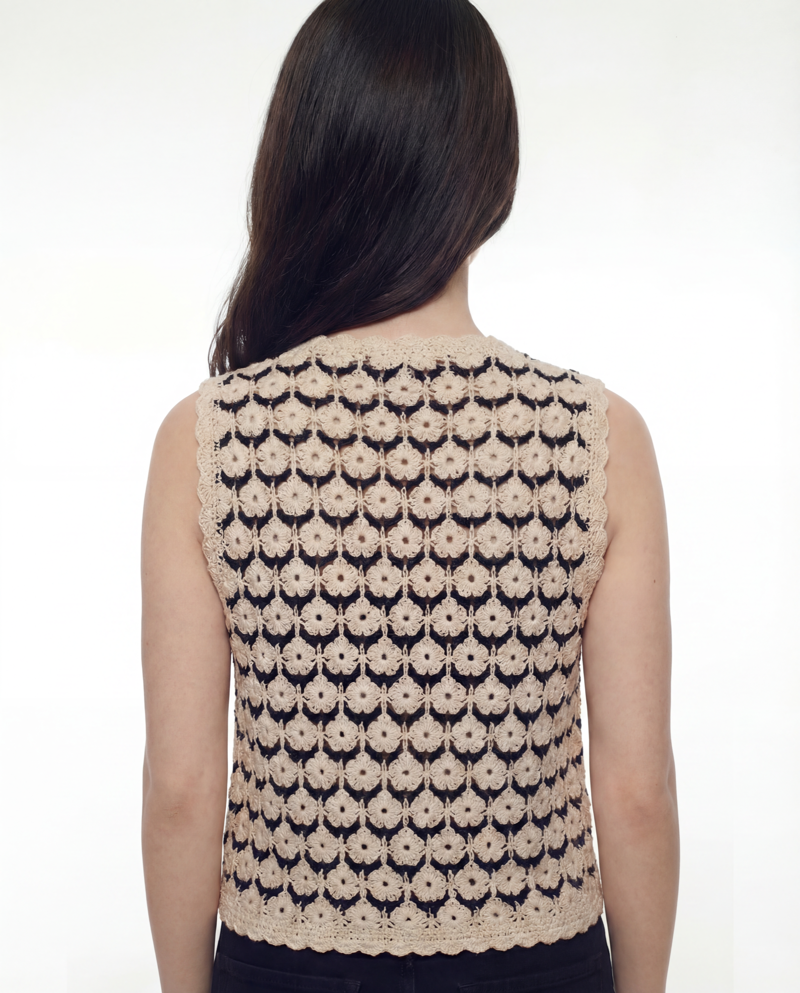 Chaleco Crochet Floral Escote V Negro - nn.studio Style 0004