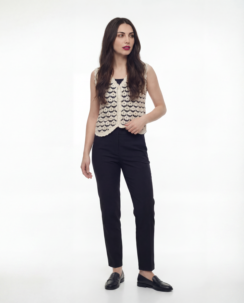 Chaleco Crochet Floral Escote V Negro - nn.studio Style 0004