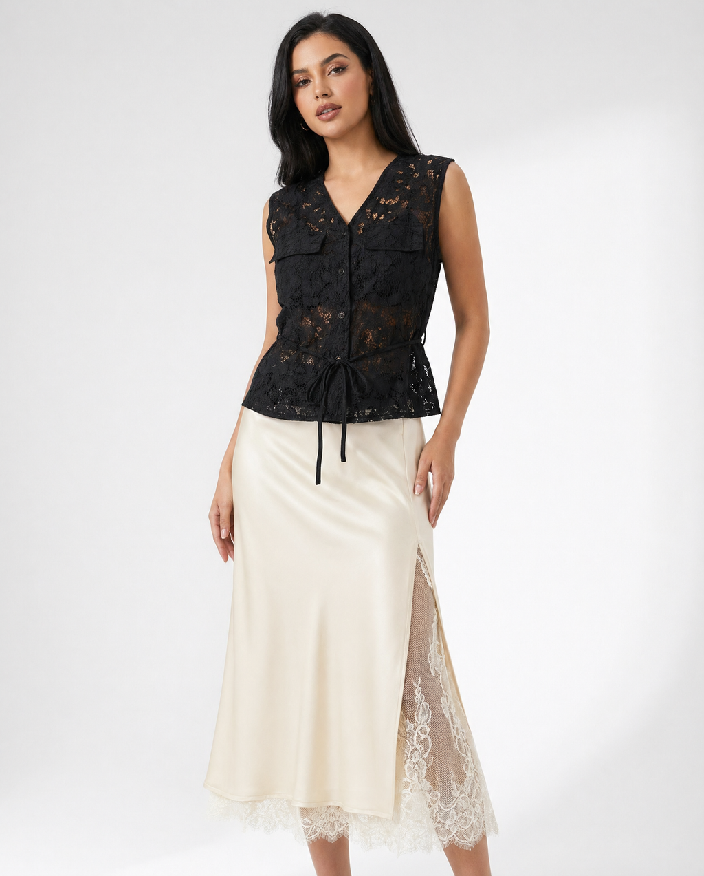 Falda Midi Satén con Abertura y Encaje Ivory - nn.studio Style N837