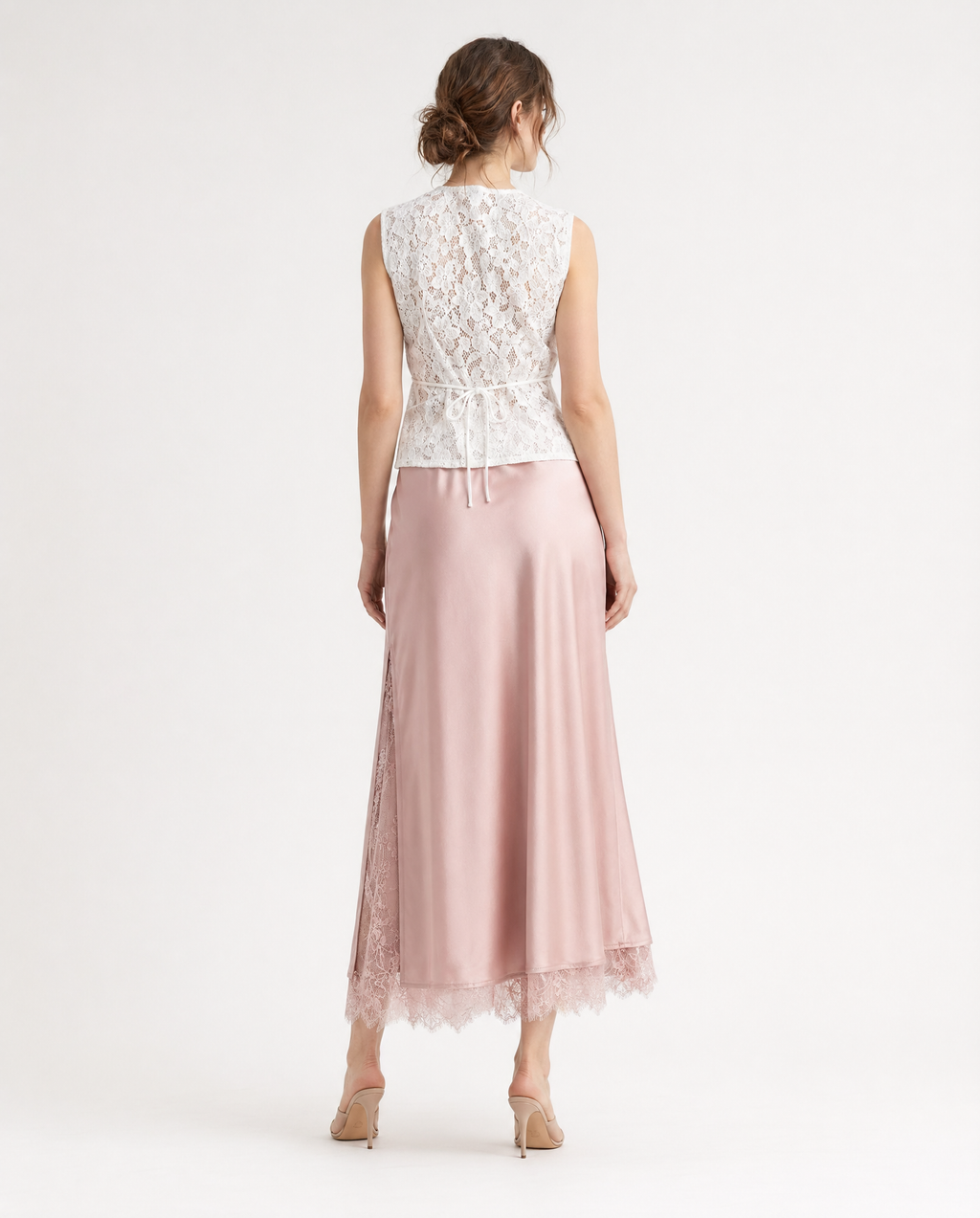 Falda Midi Satén con Abertura y Encaje Rosa - nn.studio Style N837