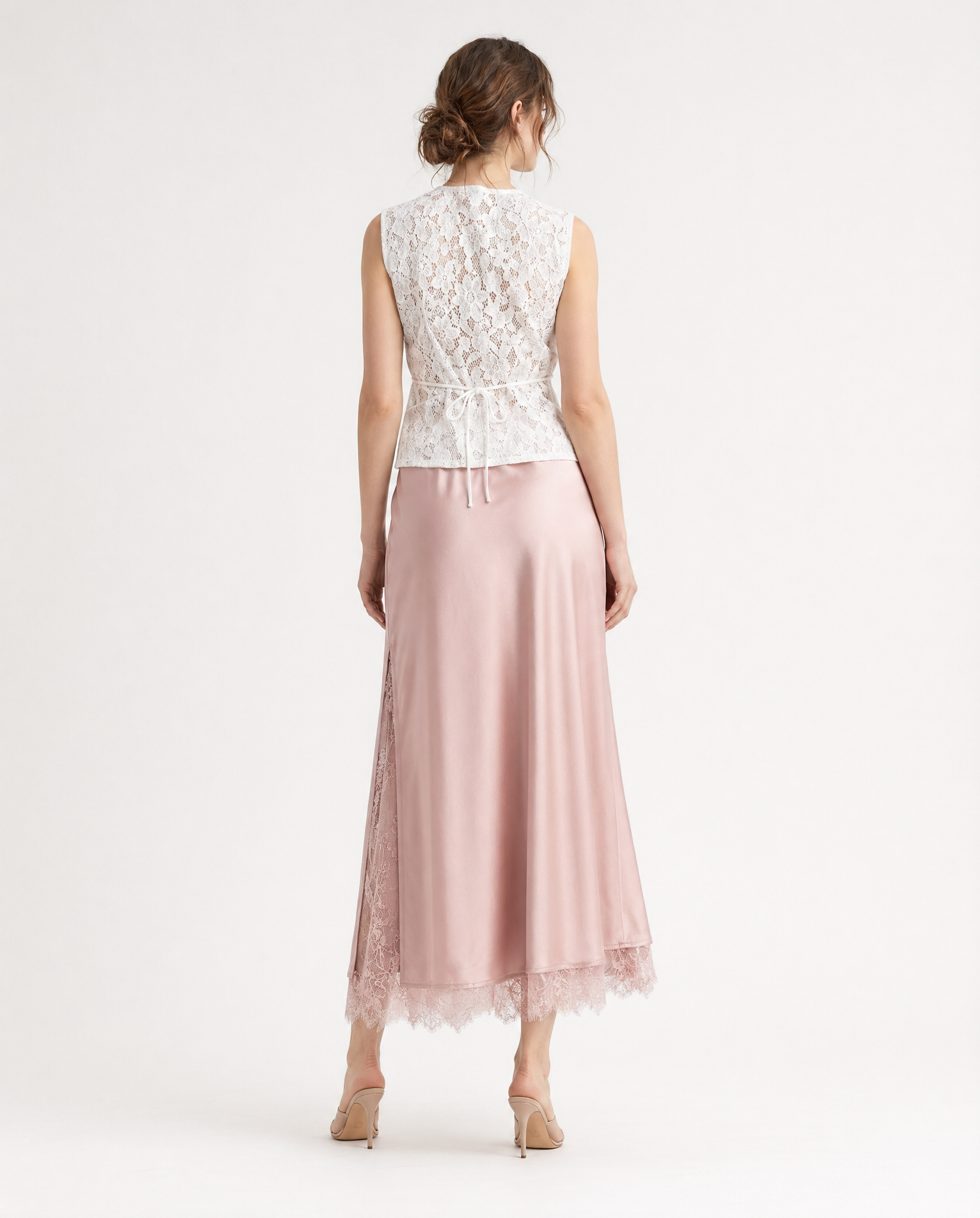Falda Midi Satén con Abertura y Encaje Rosa - nn.studio Style N837