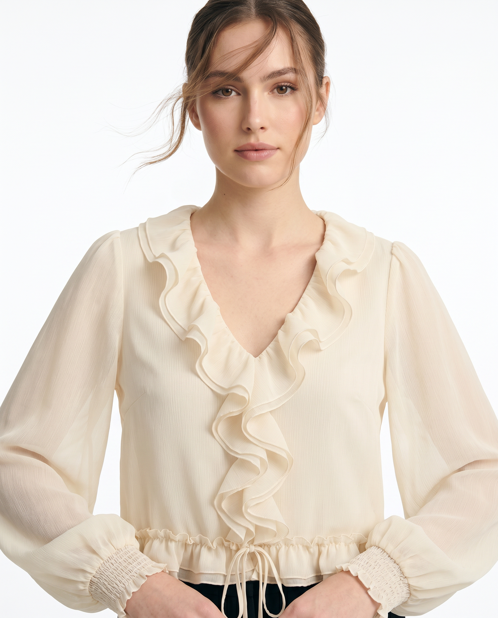Blusa Chifón Volantes y Cordón Beis - nn.studio Style K1079