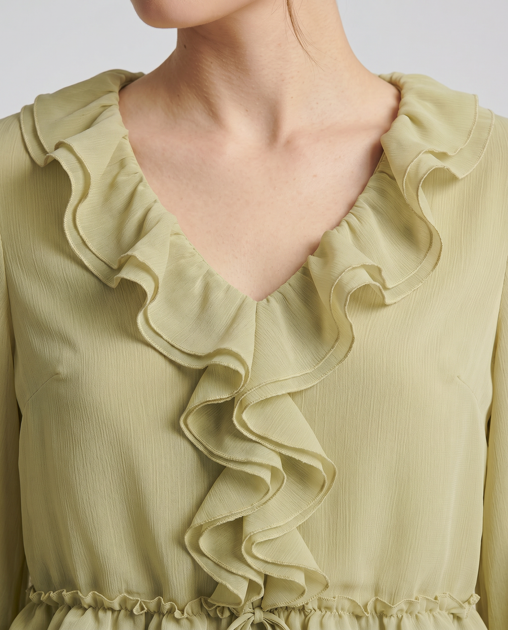 Blusa Chifón Volantes y Cordón Verde - nn.studio Style K1079