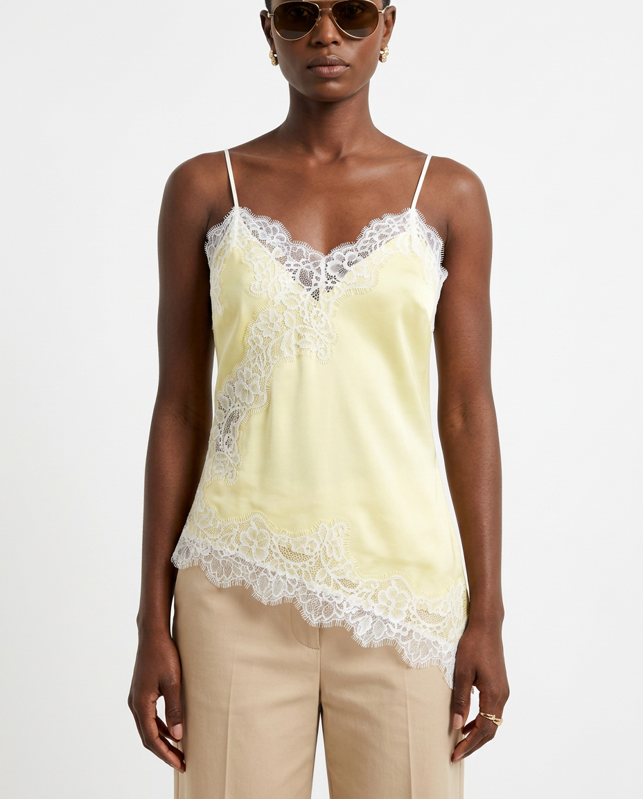 Top Satinado con Encaje Negro Escote V Amarillo - nn.studio Style K1268