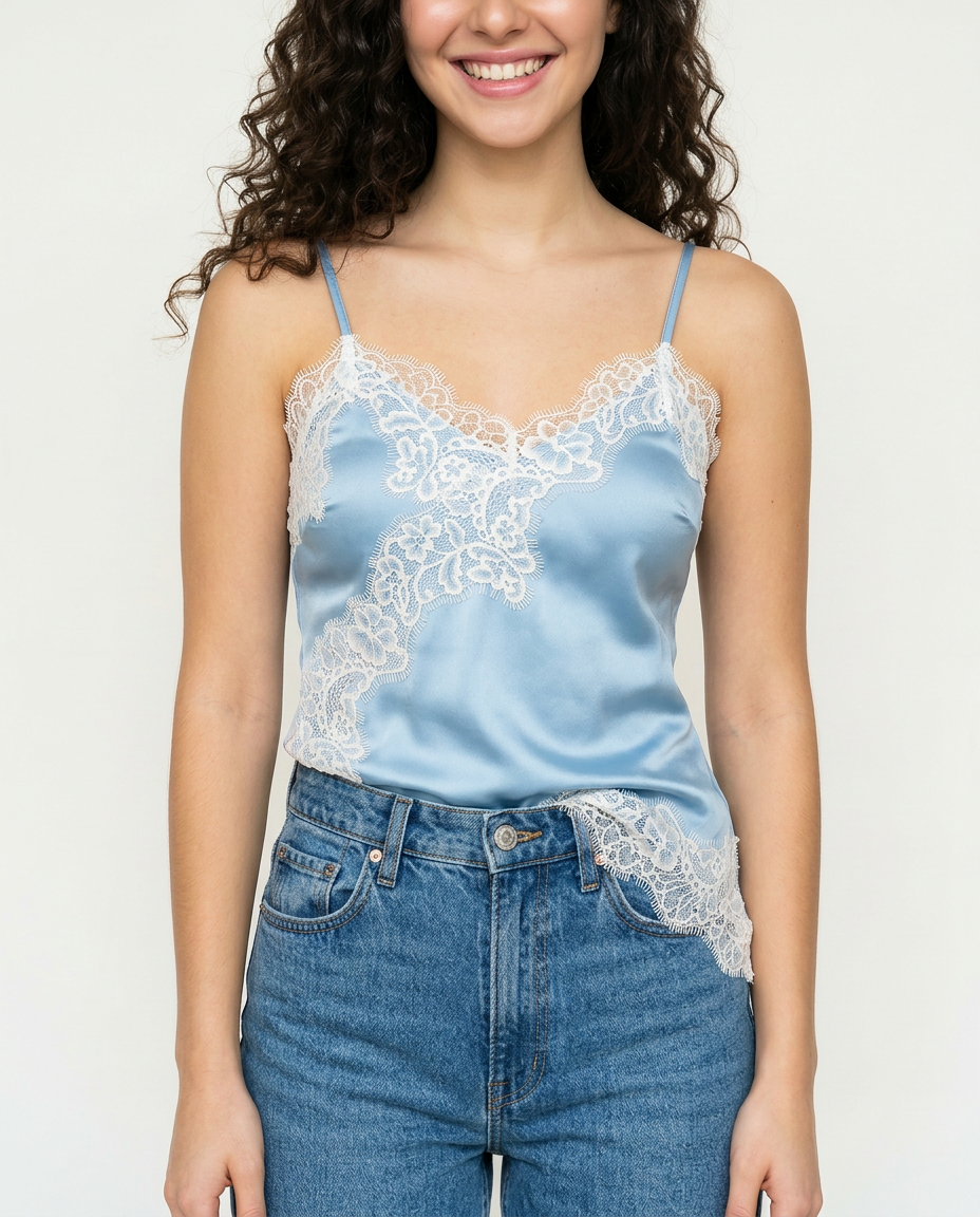 Top Satinado con Encaje Negro Escote V Azul - nn.studio Style K1268