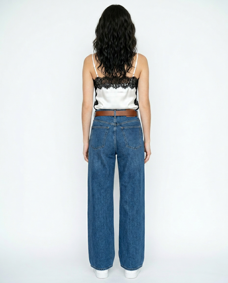 Top Satinado Corto con Encaje Negro Ivory - nn.studio Style K1315