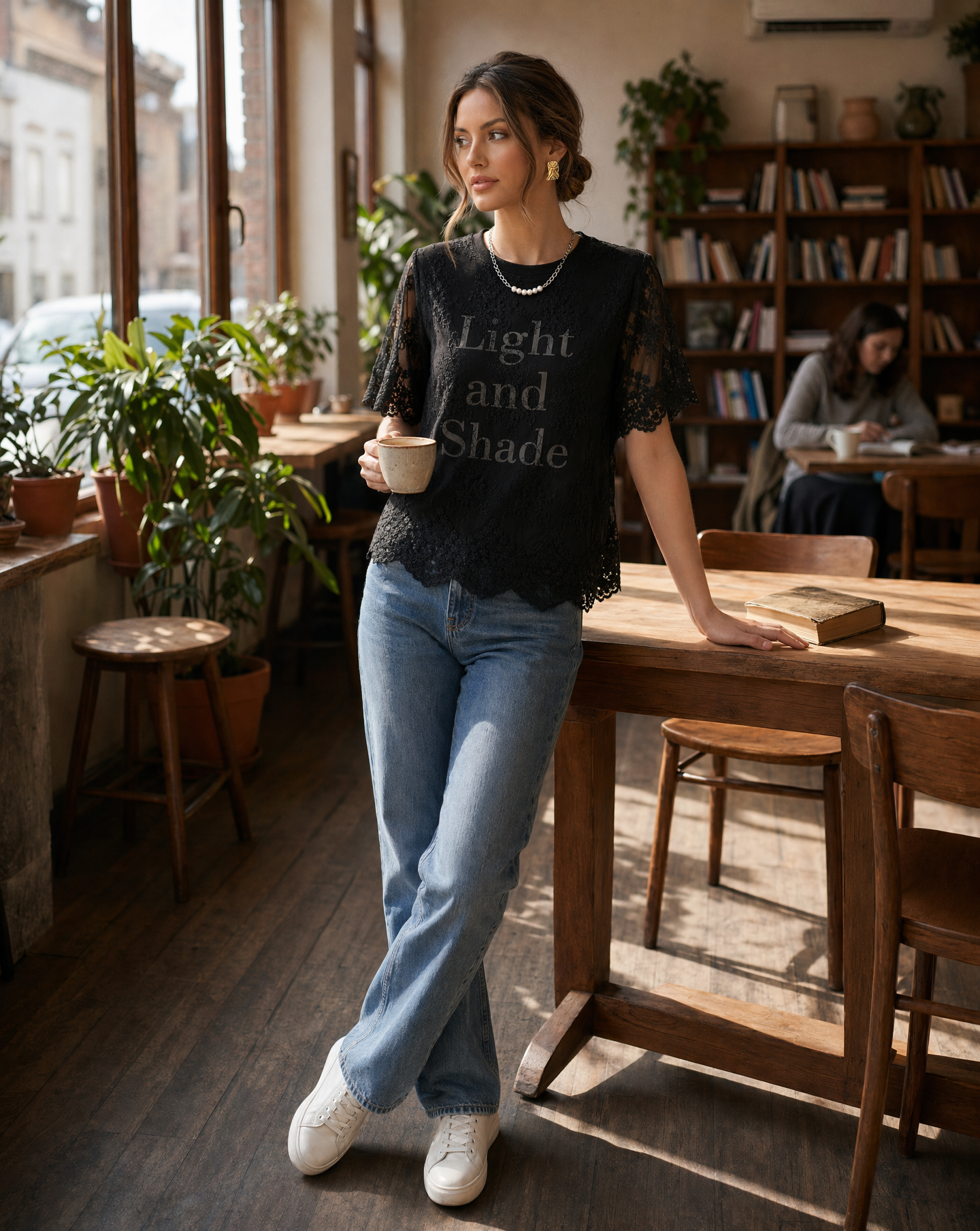 Playera con Encaje "Light and Shade" Negro - nn.studio Style 6791
