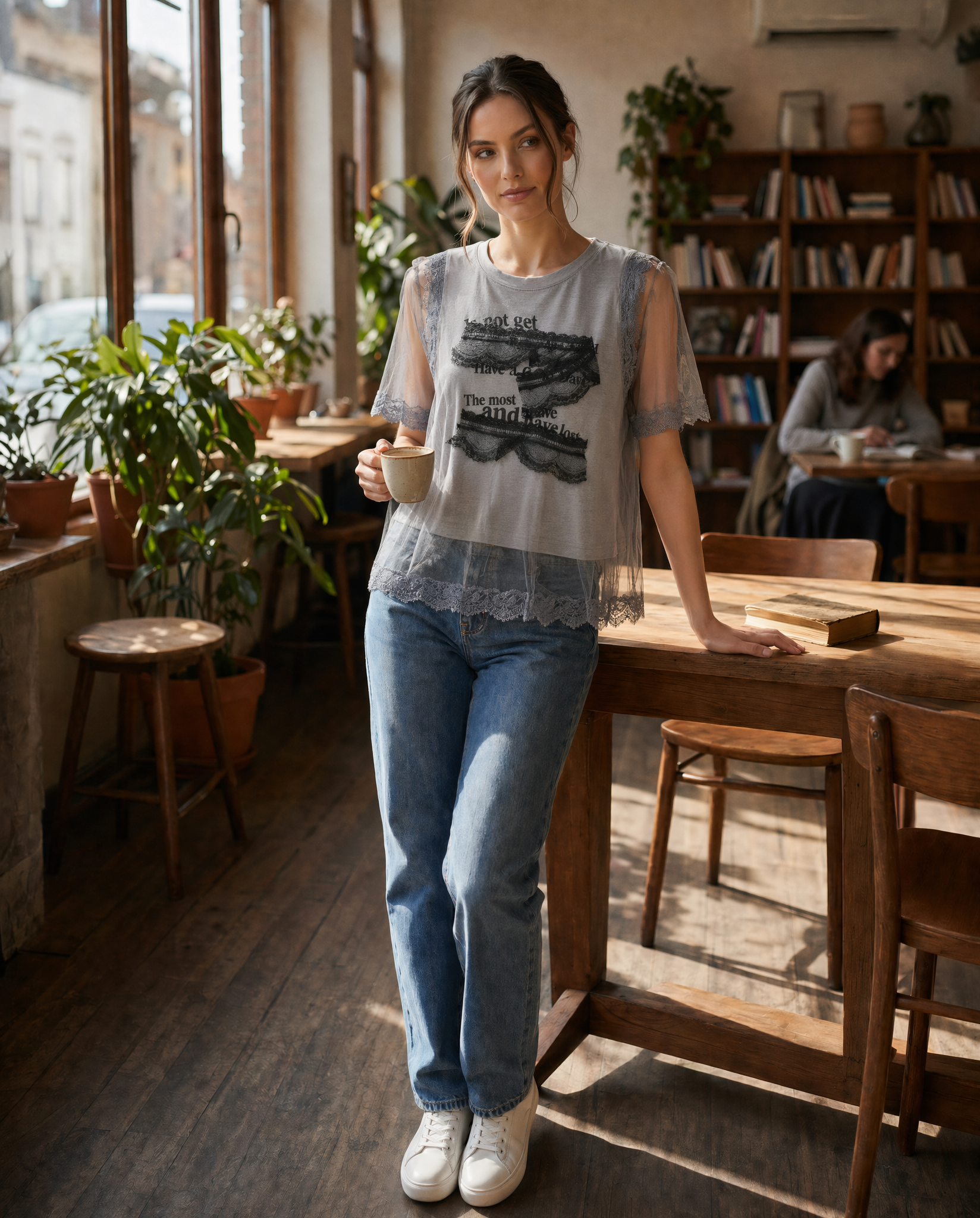 Top Sin Mangas con Encaje y Gasa Gris - nn.studio Style F6767