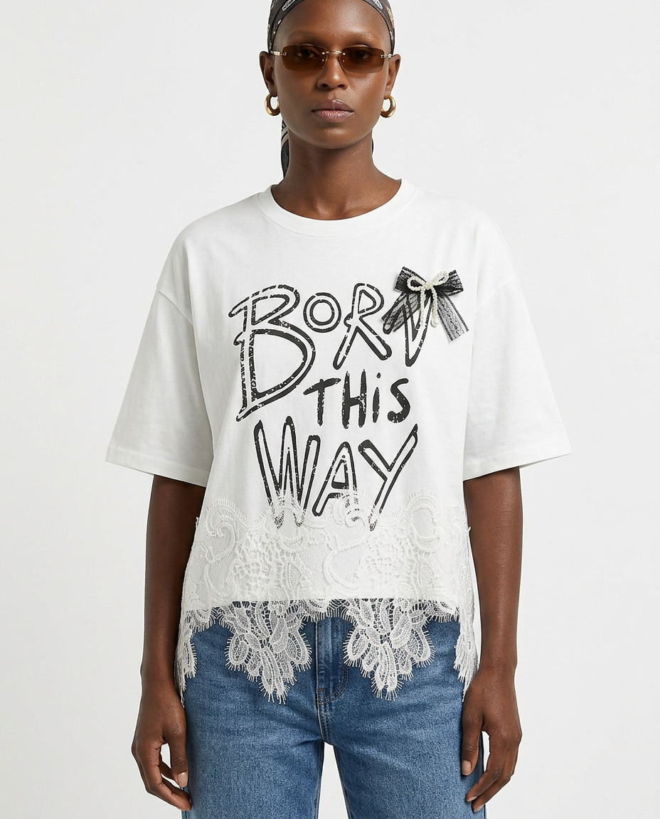 Playera "Born This Way" con Encaje Blanco - nn.studio Style 6795